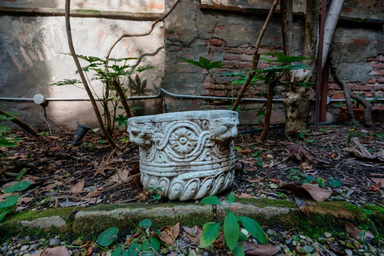 Suite Aldrovandi, With Private Garden Bolonha Exterior foto